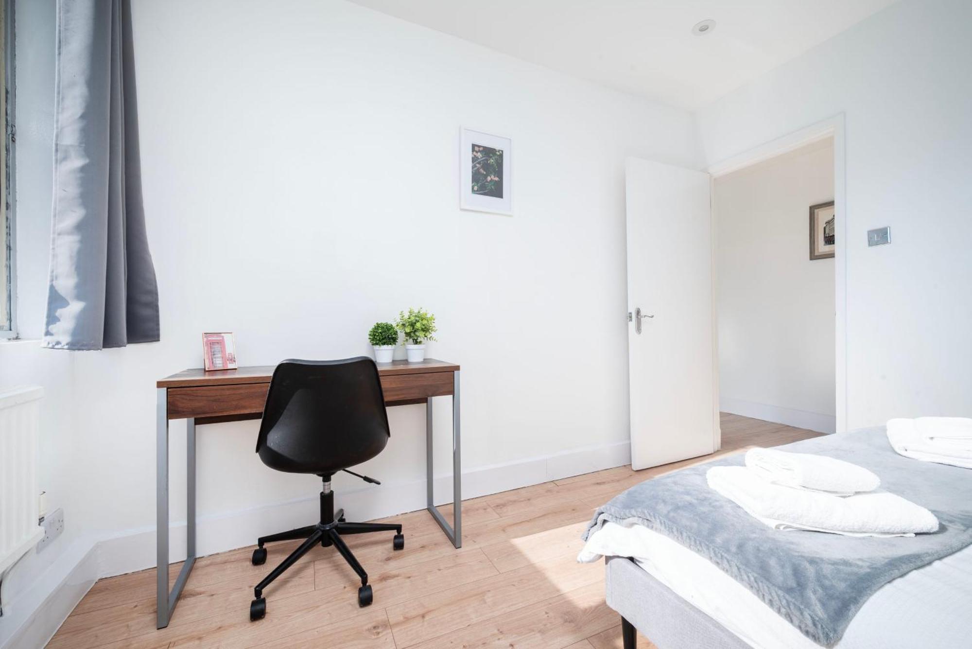 Berwick Street Central Apartments Лондон Екстер'єр фото